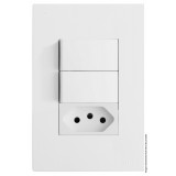 Conjunto Interruptor Duplo Paralelo + 1 Tomada 20a Separado 4x2 - RECTA BRANCO SATIN FOSCO